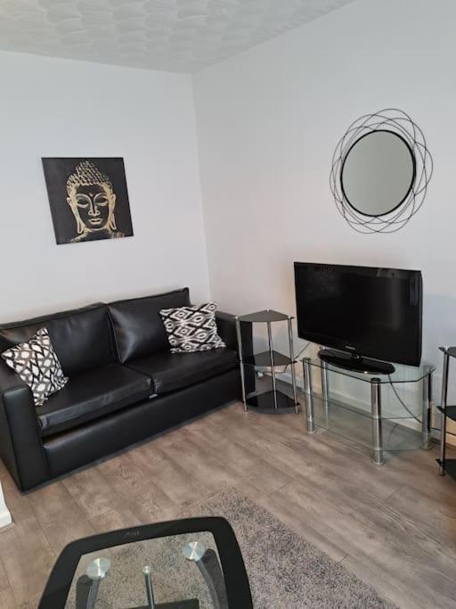 1 Bed Apart Dowlais Eksteriør billede